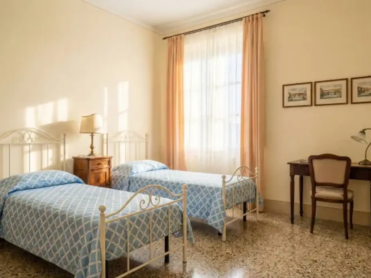 Hotel in Viale Francesco Redi 1, Firenze, {3} - Foto 2