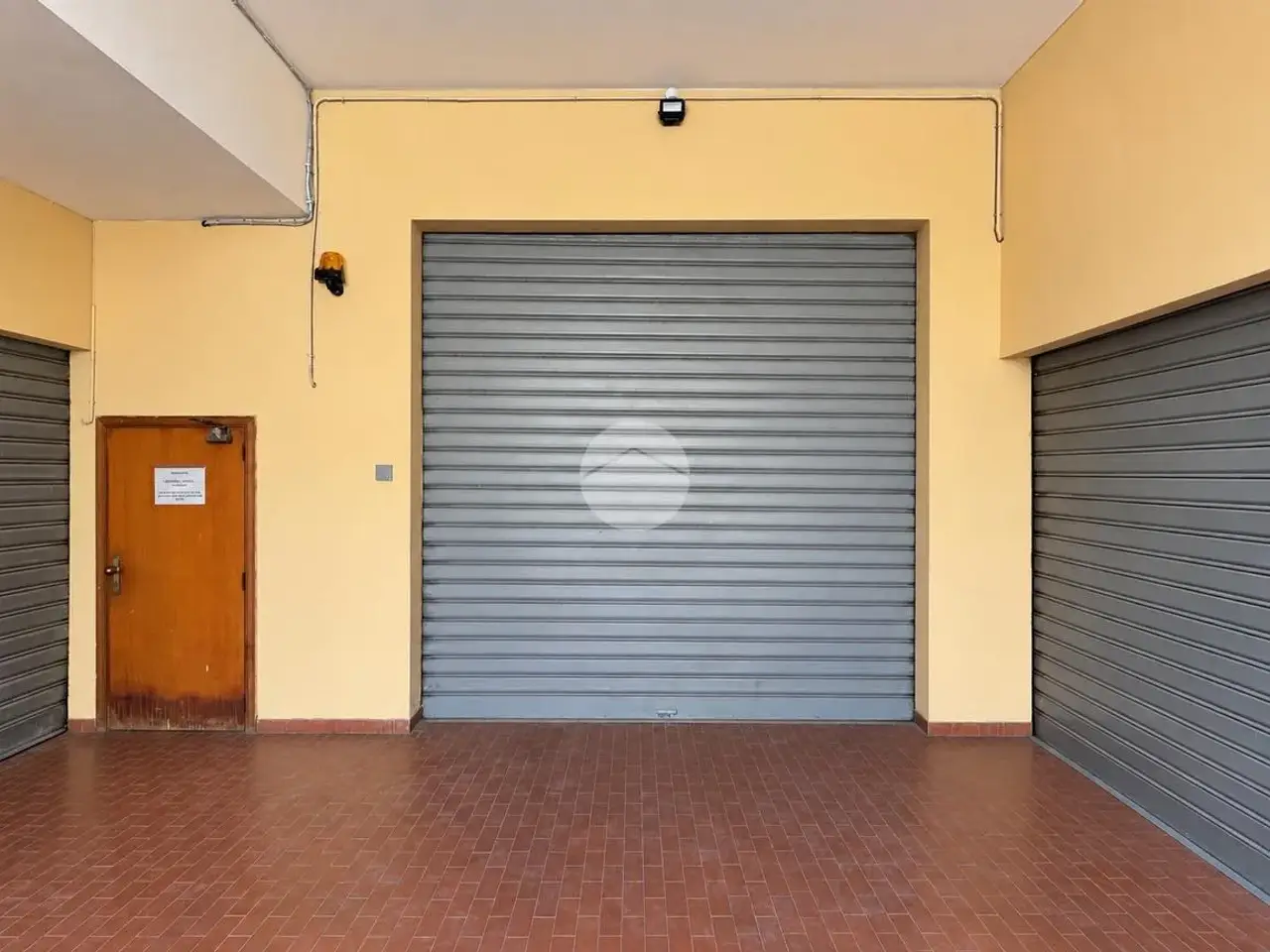 Magazzino in Via Puglie 3, Civitanova Marche, {3} - Foto 2