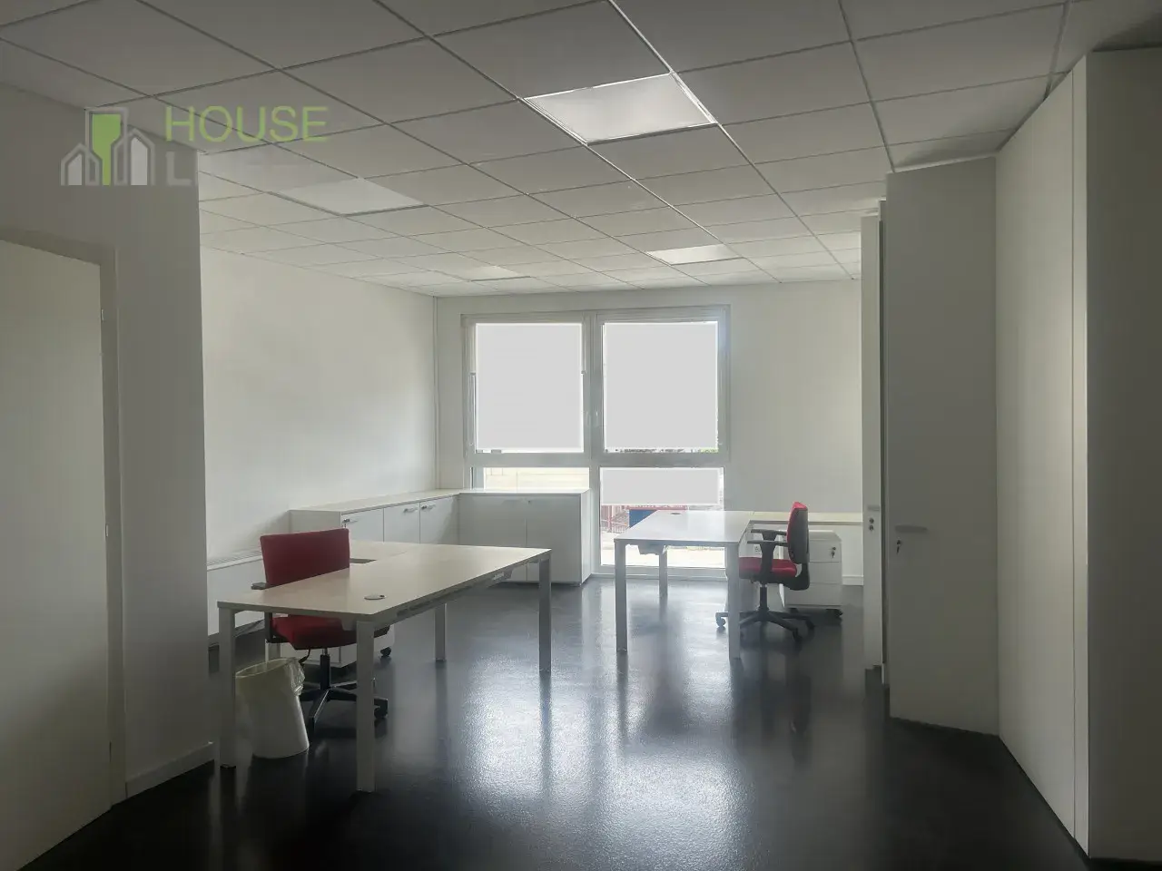 Ufficio in Viale dell'Industria, Schio, {3} - Foto 1