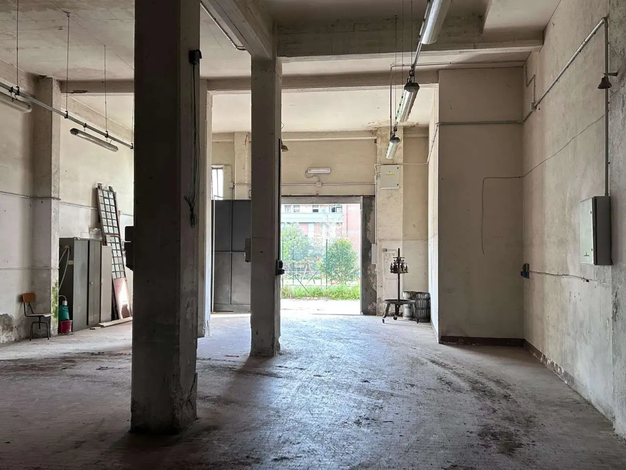 Palazzina commerciale in Via Annibale Vecchi , Perugia, {3} - Foto 1
