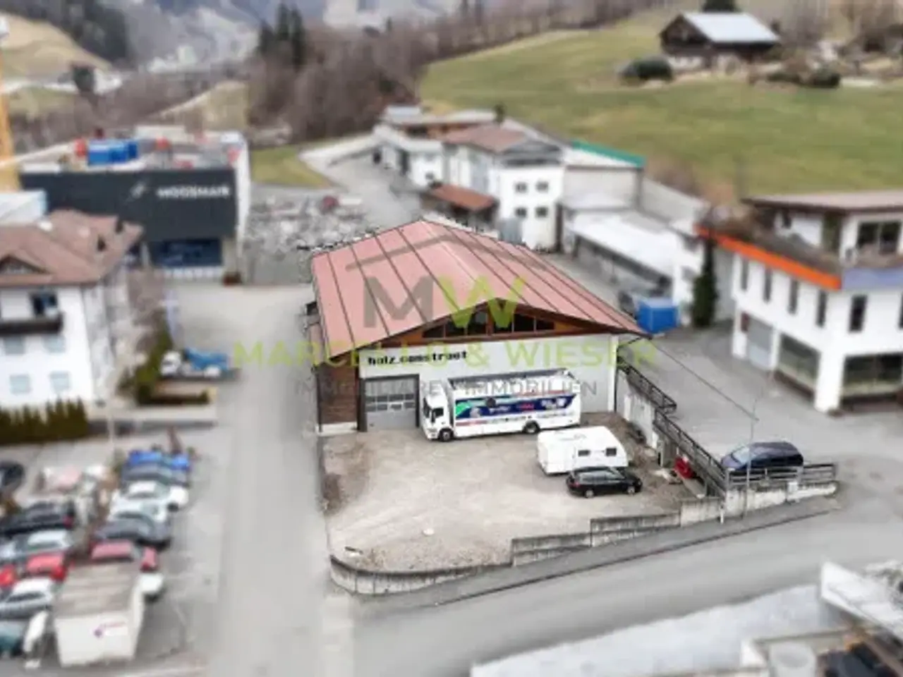 Arredamento in Via del Giovo, San Martino In Passiria, {3} - Foto 1
