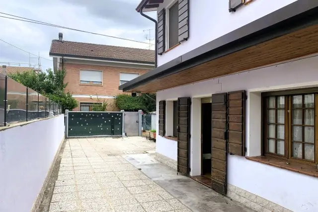 Villa in Via Lazzaro Spallanzani 4, Cento - Foto 1