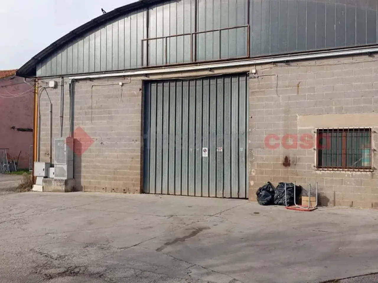 Capannone in Via Tiburtina Valeria Km 59 Snc, Carsoli, {3} - Foto 1