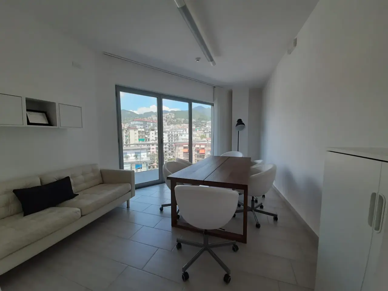 Azienda in Via Irno 2, Salerno, {3} - Foto 1