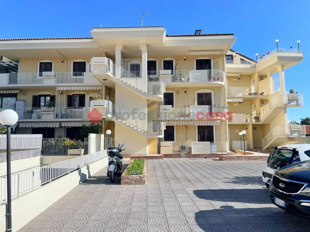 Ufficio in Via Emanuele Cutore  48, Gravina Di Catania, {3} - Foto 1