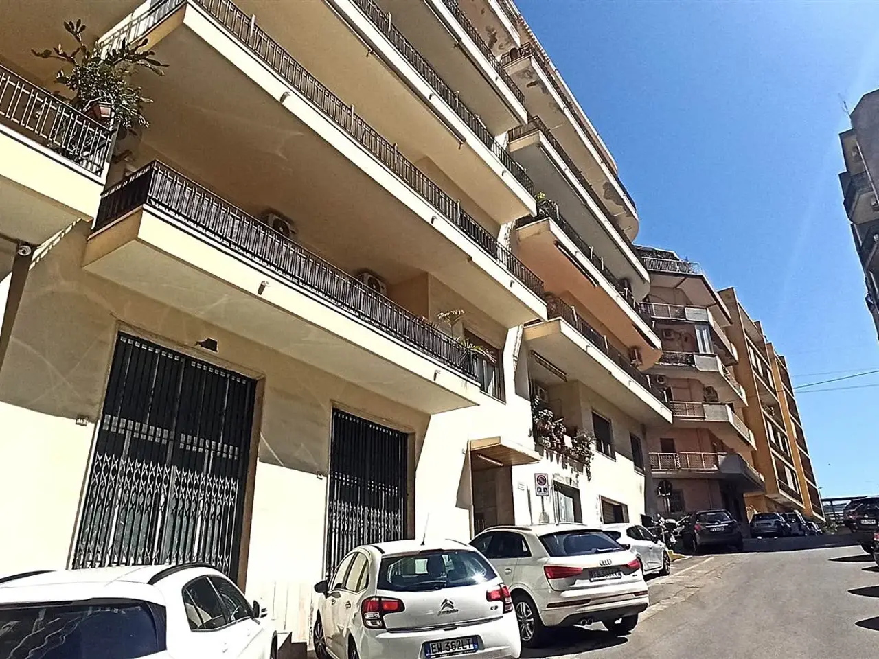 Magazzino in Strada Diramazione Rausei, Reggio Calabria, {3} - Foto 1
