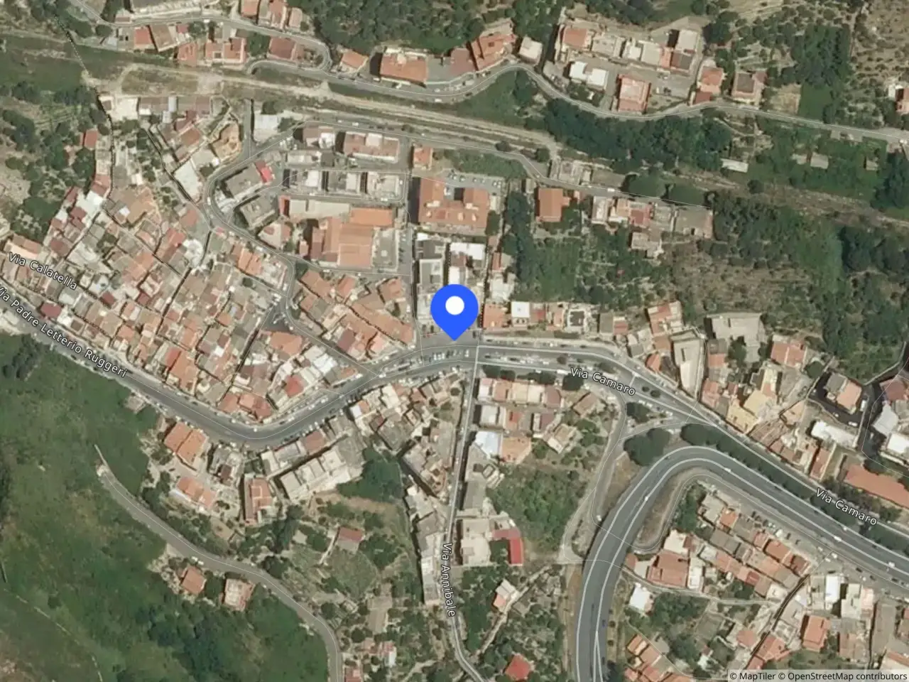 Magazzino in Vill. Camaro Superiore Via Stazione, Messina, {3} - Foto 1