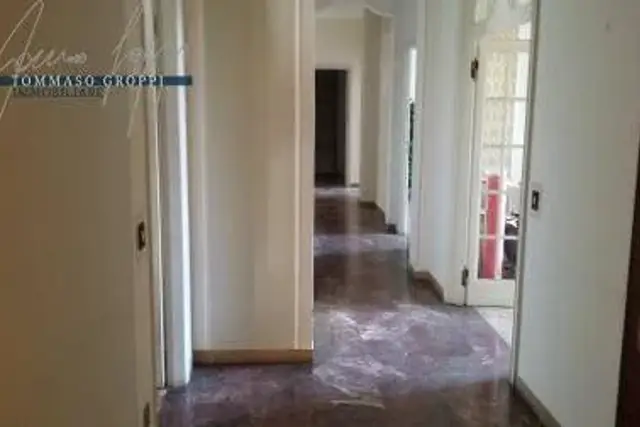 4-room flat in Via Genova, Piacenza - Photo 1