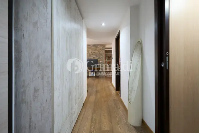 4-room flat in Via Stoppani 11, Seregno - Photo 1