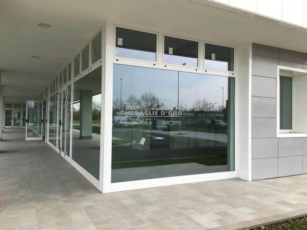 Ufficio in Ad.Ze Viale Divisione Acqui, Modena, {3} - Foto 1