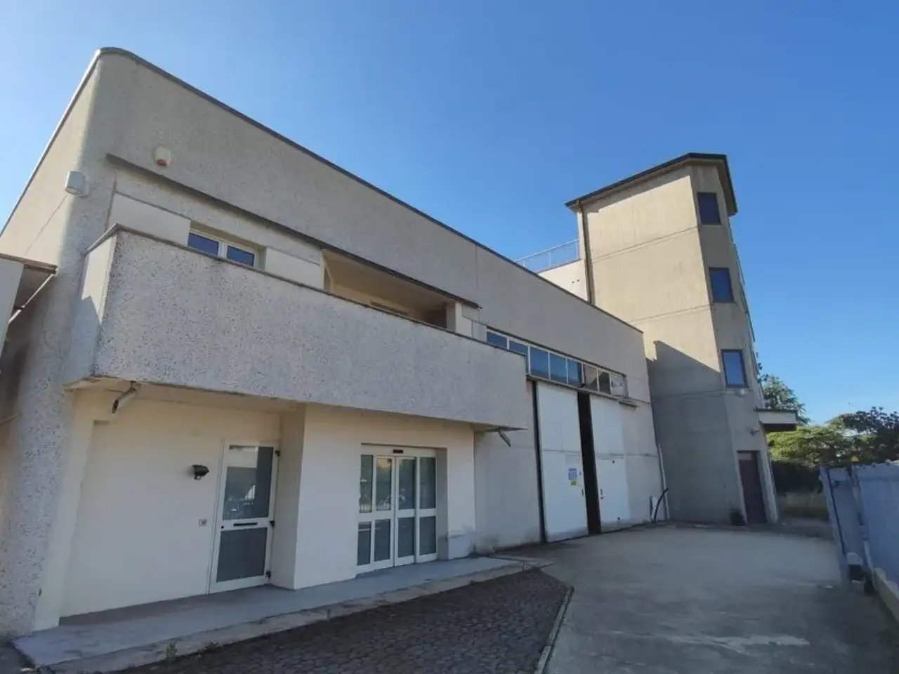 Capannone in Via Serrraglio, Imola, Zona Industriale, Imola, {3} - Foto 1