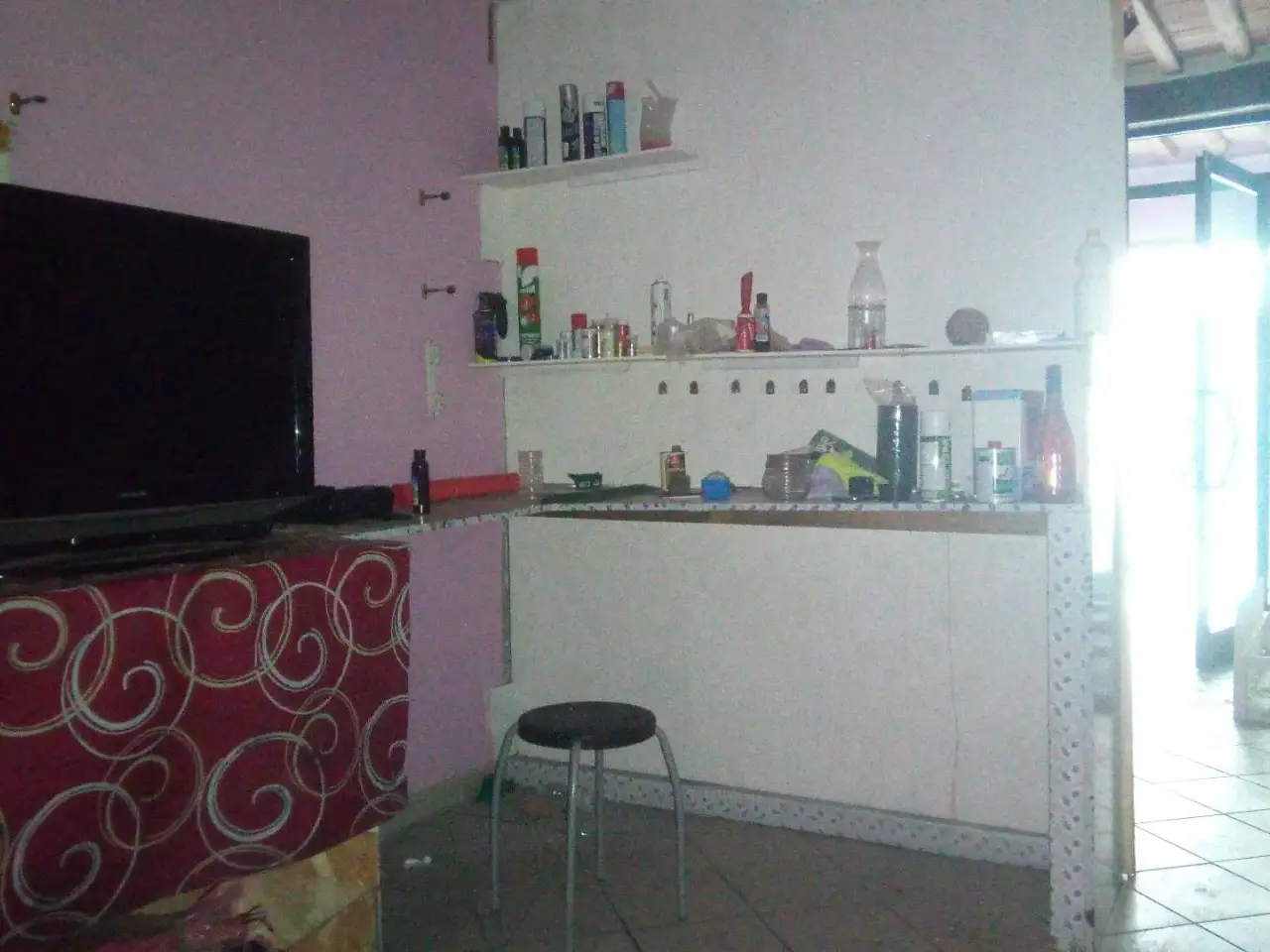 Esercizio commerciale in Via Nazario Sauro, Ponsacco, {3} - Foto 1