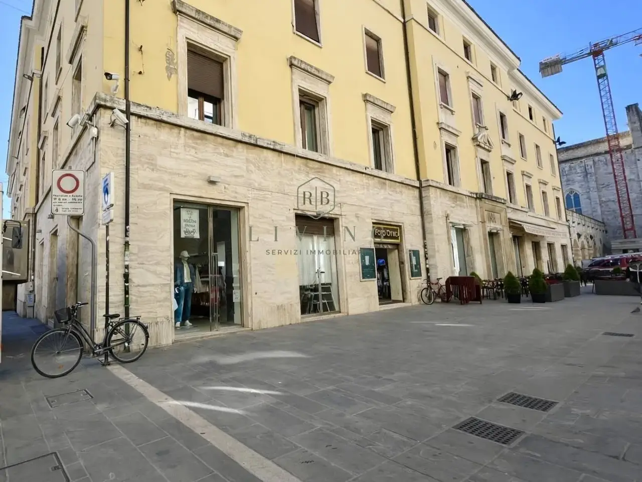 Negozio in Via del Trivio 1, Ascoli Piceno, {3} - Foto 1