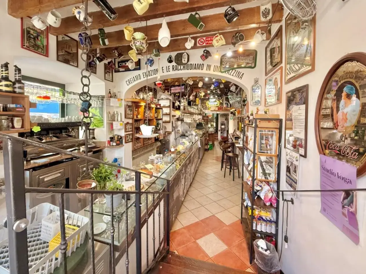 Palazzina commerciale in Piazza Piazza Tommaseo 42, Genova, {3} - Foto 1
