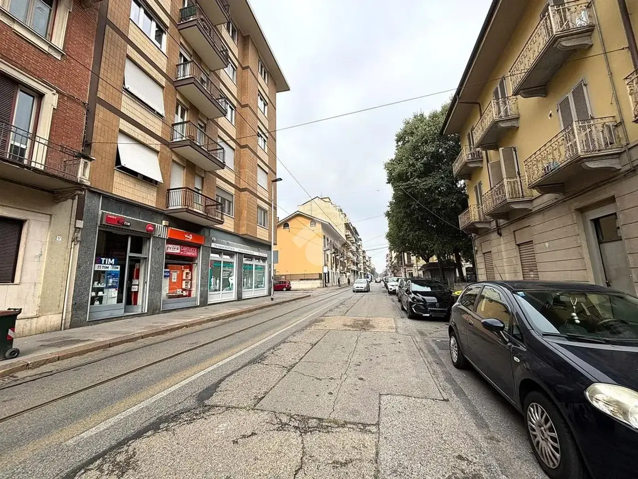 Negozio in Via Venaria 45, Torino, {3} - Foto 2