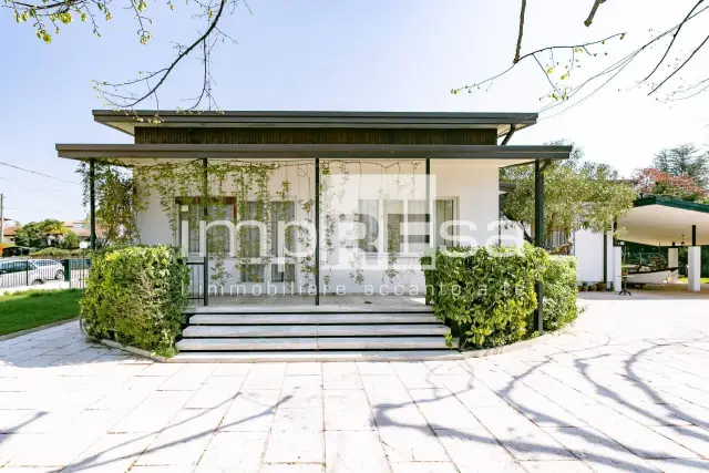 Villa in vendita, Via Forlanini 3, Porcia - Foto 1