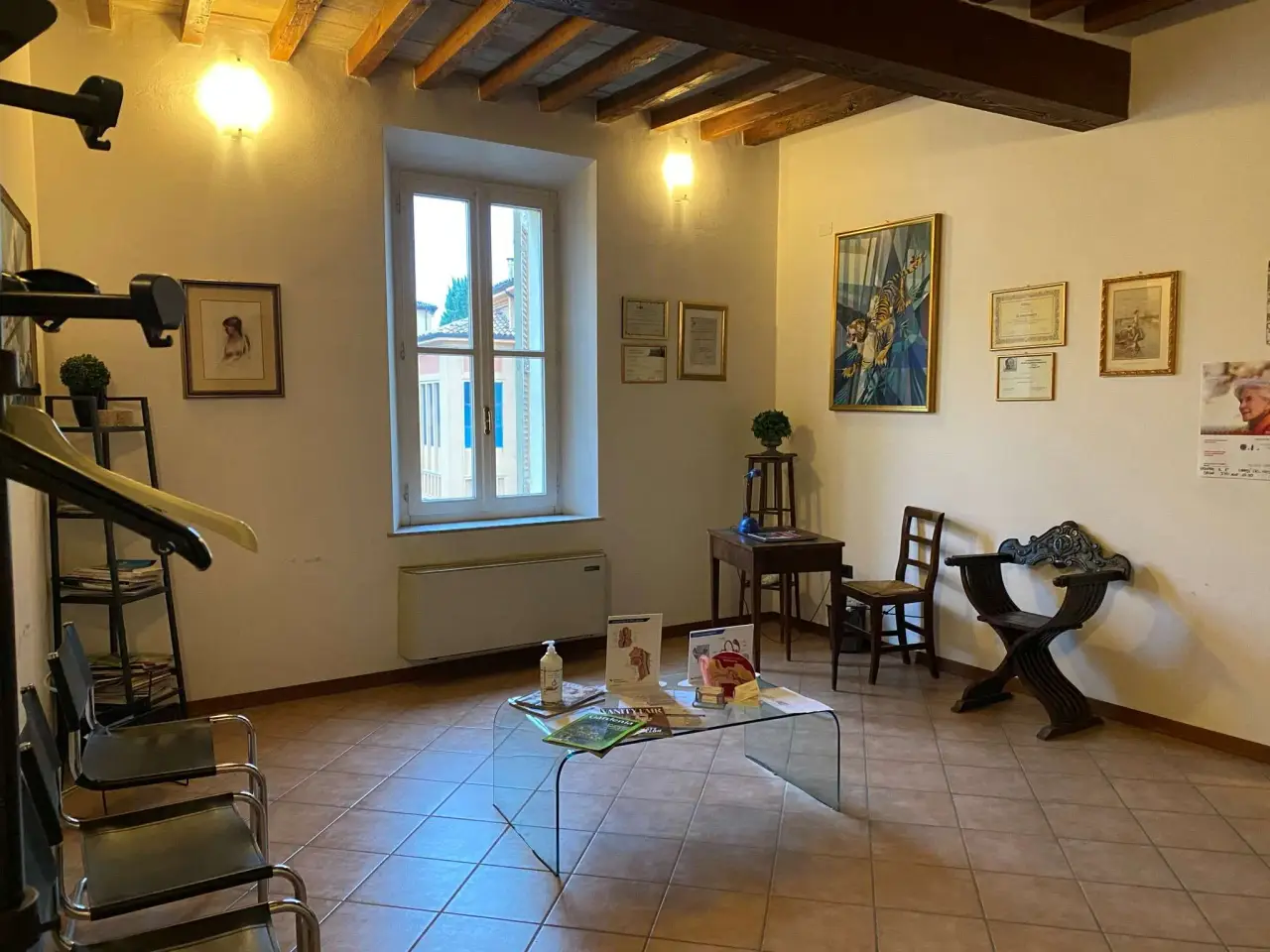 Ufficio in Piazza Vittorio Veneto, Traversetolo, {3} - Foto 1