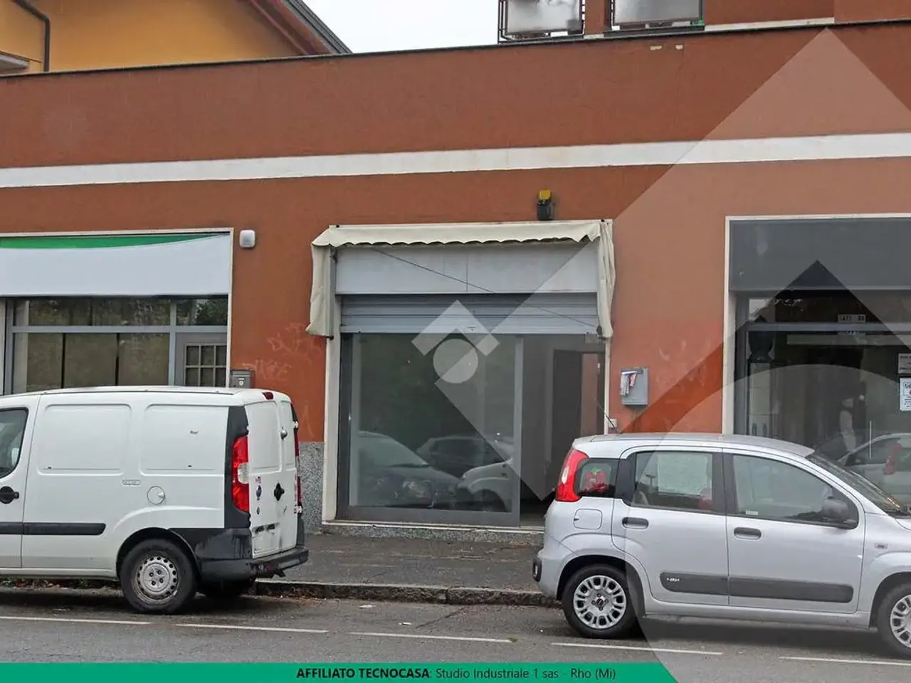 Negozio in Via IV Novembre 13, Settimo Milanese, {3} - Foto 2
