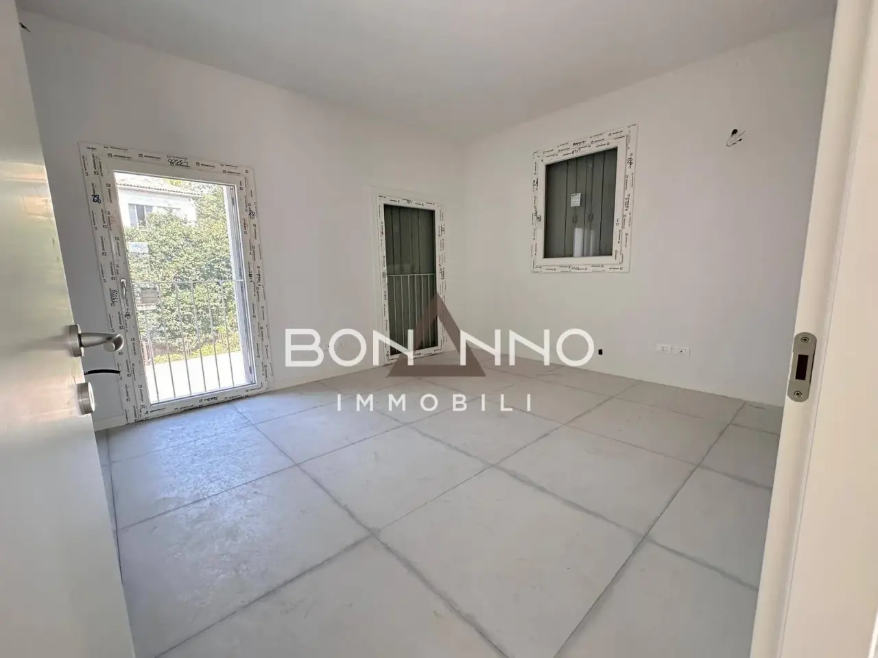 Ufficio in Via Garibaldi, Montebelluna, {3} - Foto 1