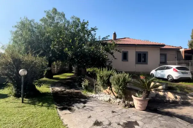 Villa in Via dei Laghi 25, Ciampino - Foto 1