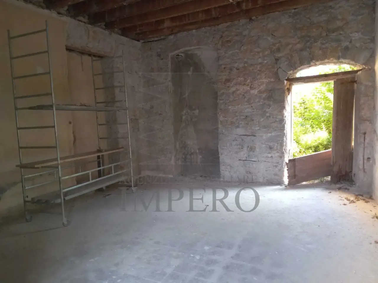 Abbigliamento in Via Colonnello Aprosio 399, Vallecrosia, {3} - Foto 1