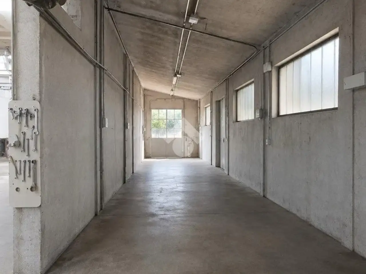 Palazzina commerciale in Via Sernaglia della Battaglia, Sernaglia Della Battaglia, {3} - Foto 2