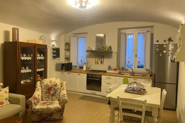 3-room flat in Via Risorgimento, Stalettì - Photo 1