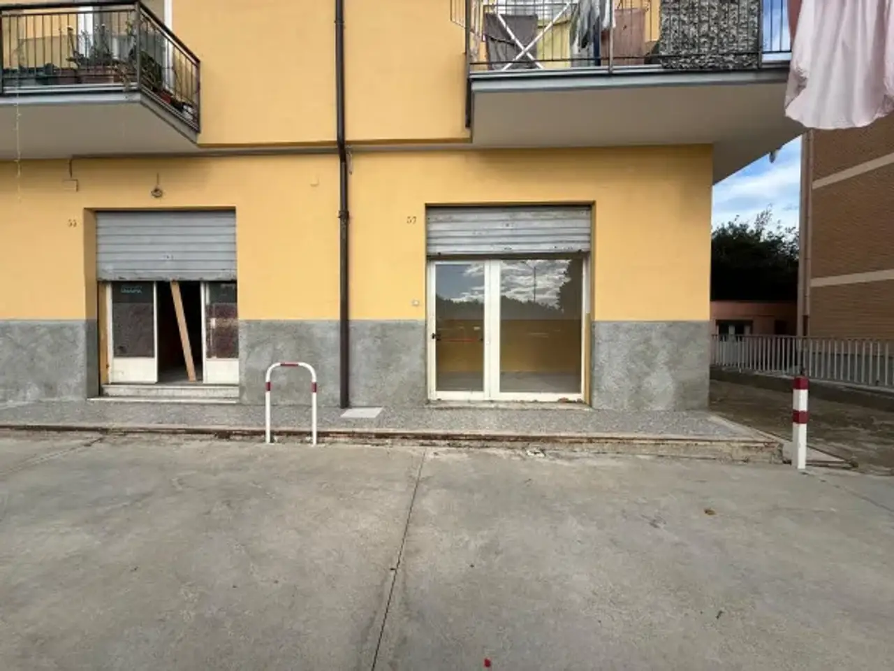 Negozio in Via Mottola d'Amato 55, Catanzaro, {3} - Foto 1