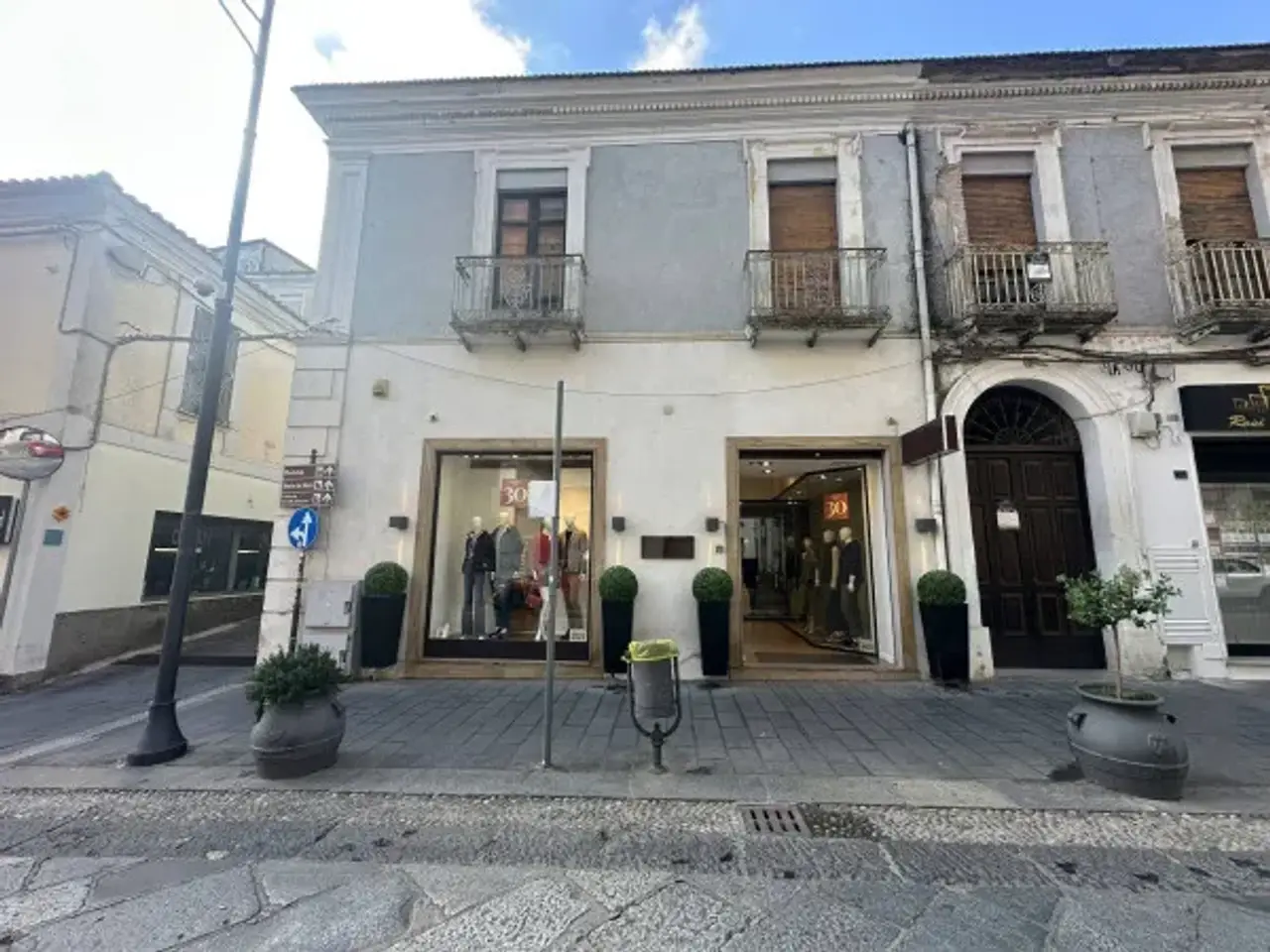 Negozio in Corso Giuseppe Mazzini 199, Catanzaro, {3} - Foto 1