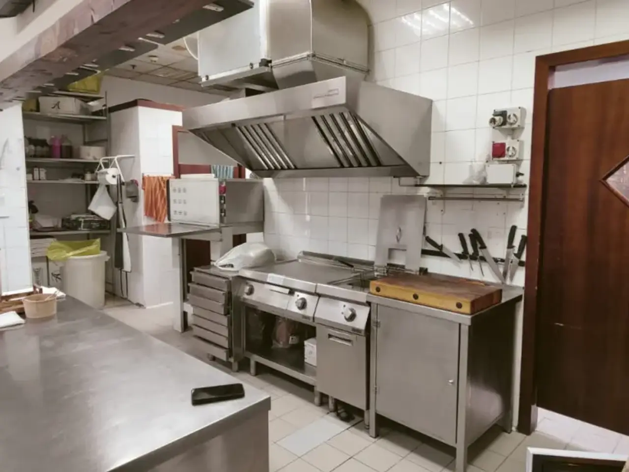 Pizzeria in Via Serracapilli, Eboli, {3} - Foto 2