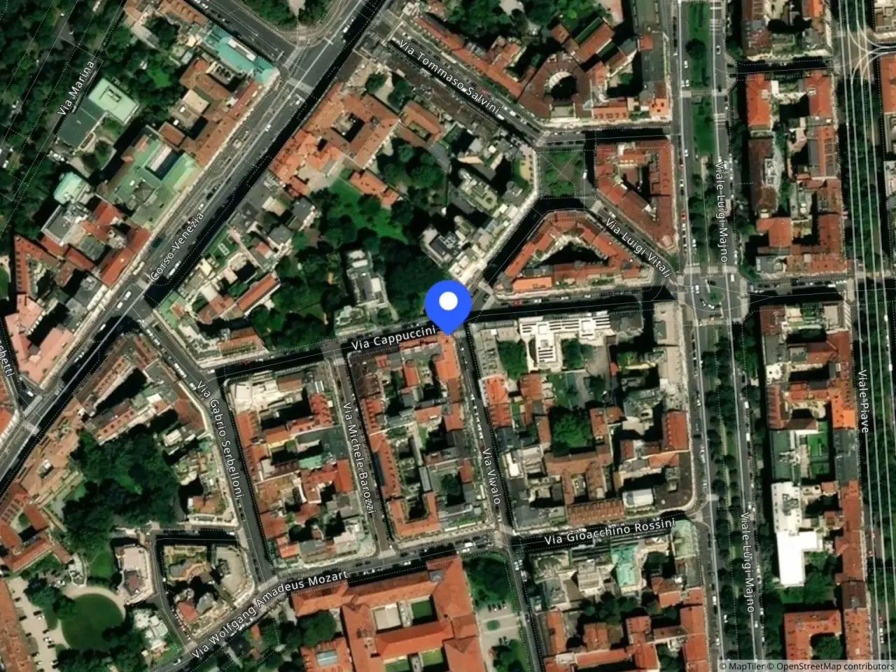 Magazzino in Via Cappuccini 8 8, Milano, {3} - Foto 1