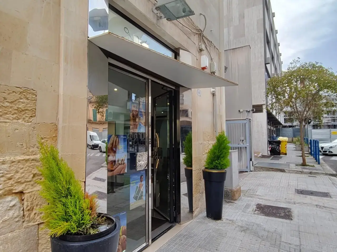 Negozio in , Lecce, {3} - Foto 1