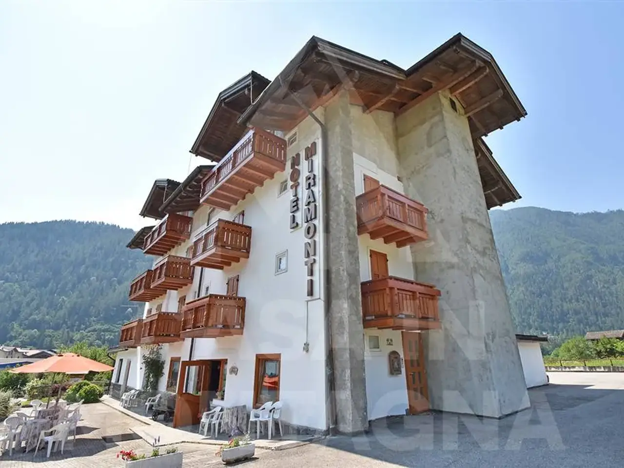 Hotel in , Imer, {3} - Foto 1