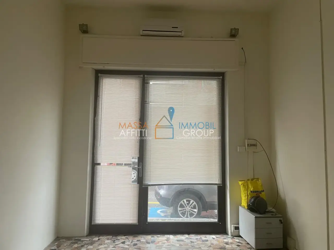Negozio in Via Antonio Pacinotti 22, Massa, {3} - Foto 1