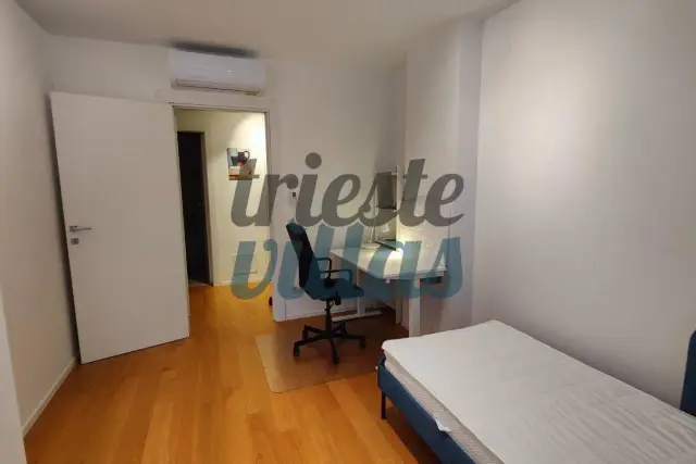 insertion image
