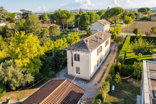 Detached house in Via S. Orsola 4, Faenza - Photo 1