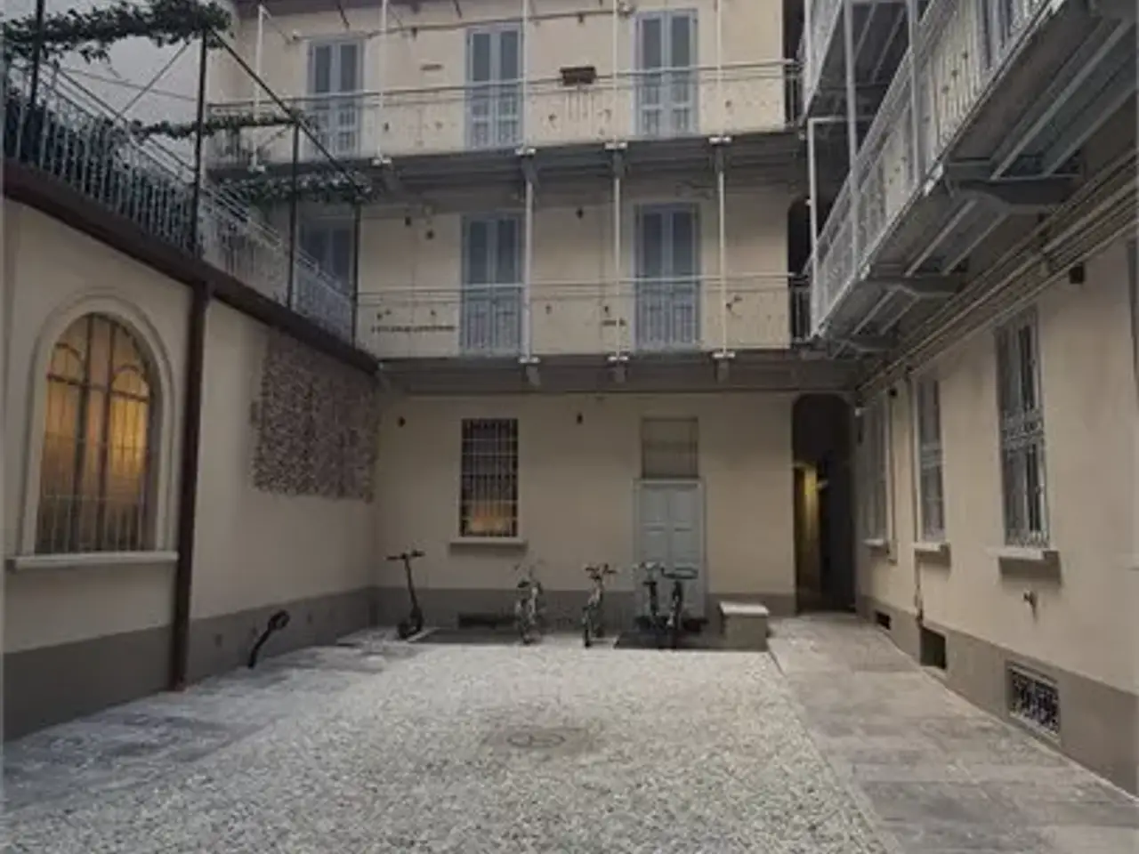 Ufficio in Via Buonarroti 9, Milano, {3} - Foto 2