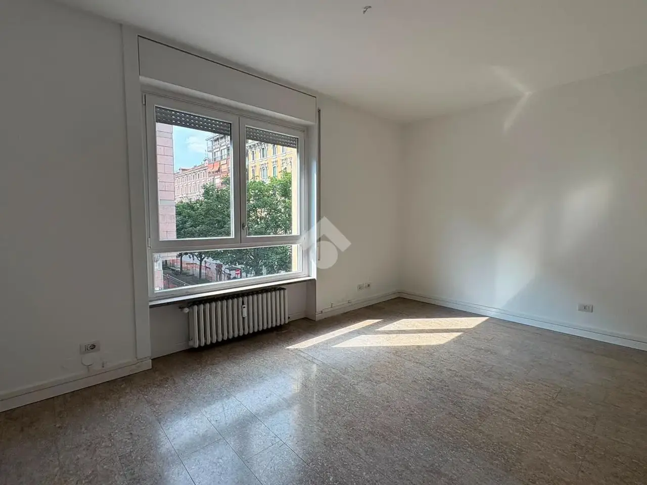 Ufficio in Via Monte Rosa 19, Milano, {3} - Foto 1