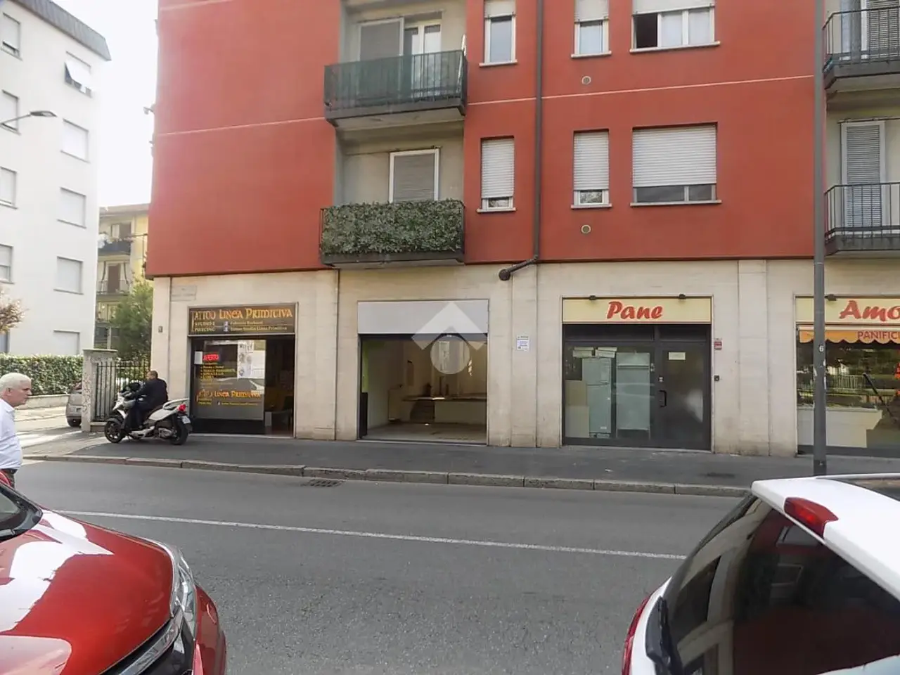 Negozio in Via Valle Isorno 8, Milano, {3} - Foto 1