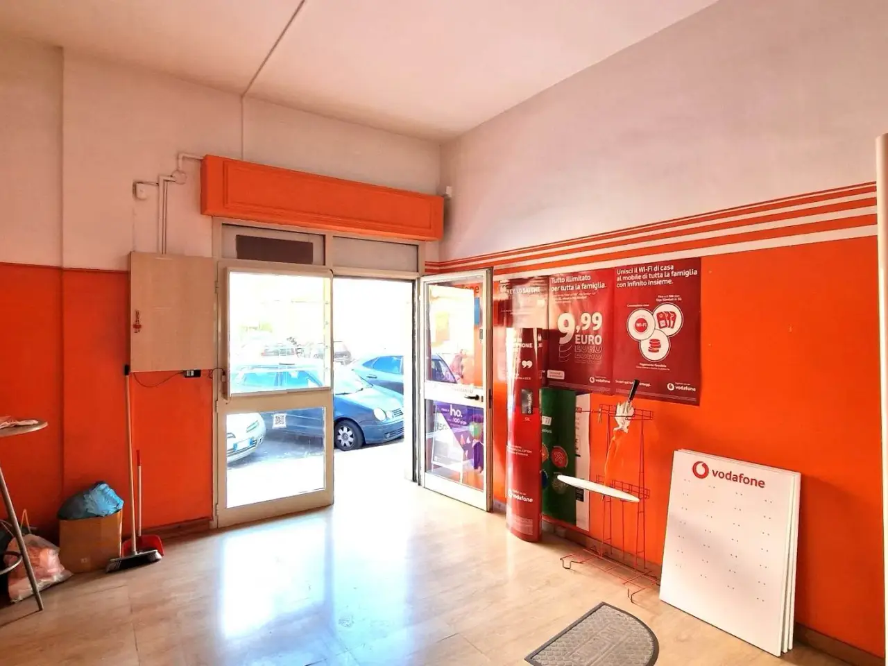 Negozio in Via Vittorio Emanuele, Mondragone, {3} - Foto 2