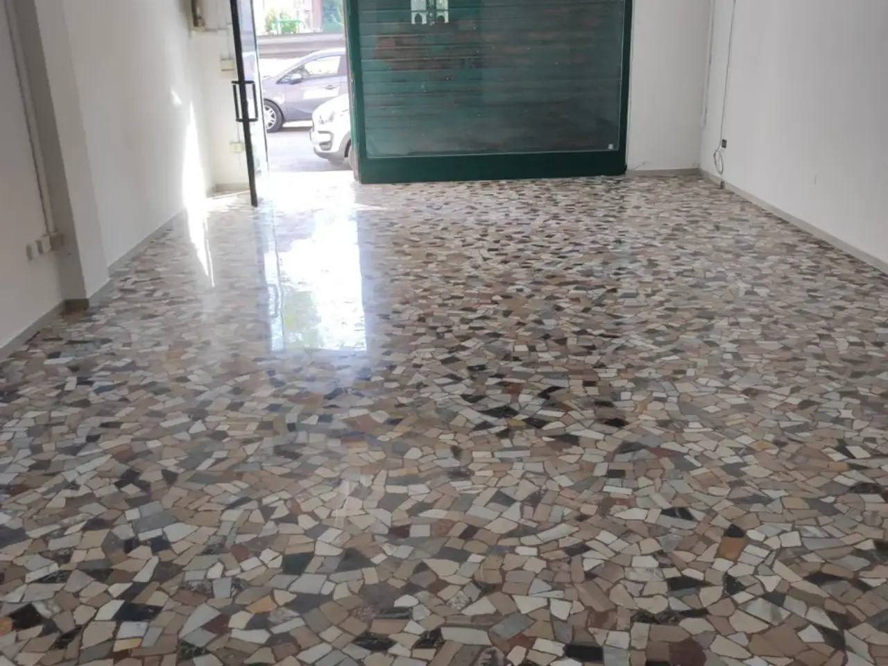 Negozio in Via d'Acquapendente, Padova, {3} - Foto 1