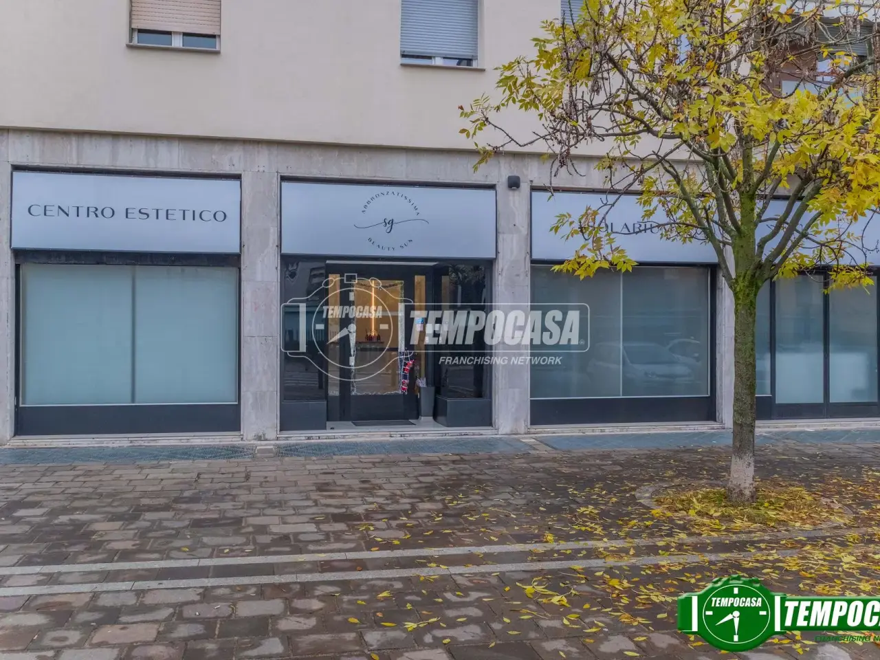 Negozio in Via Privata Maria Melato 8, Milano, {3} - Foto 1