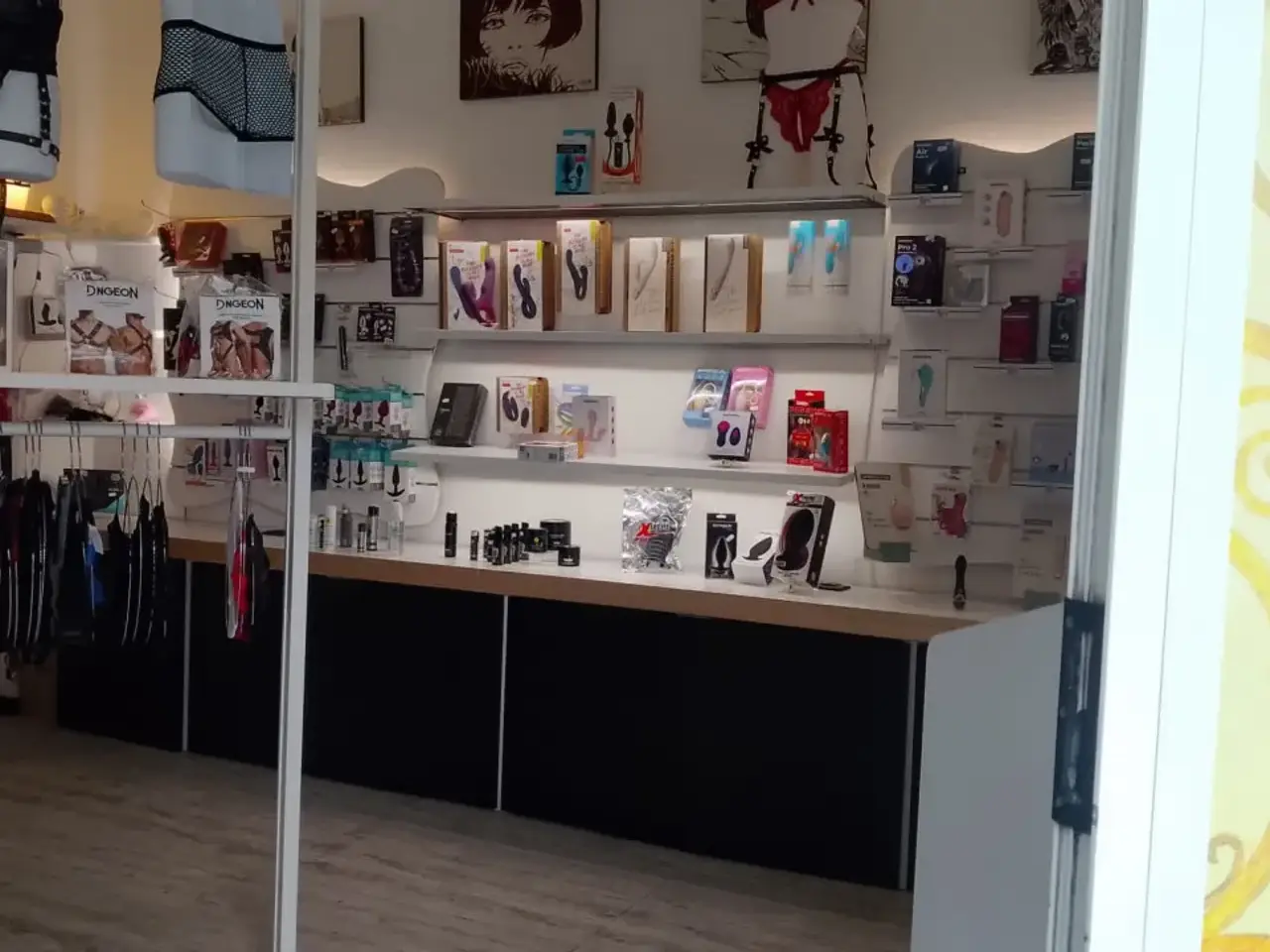 Negozio in Piazzale di Porta al Prato, Firenze, {3} - Foto 1