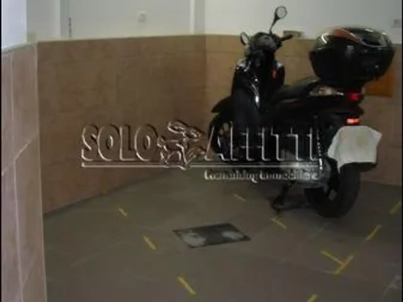 Parcheggio chiuso in Via Gregorio Mansanta, Trieste, {3} - Foto 2