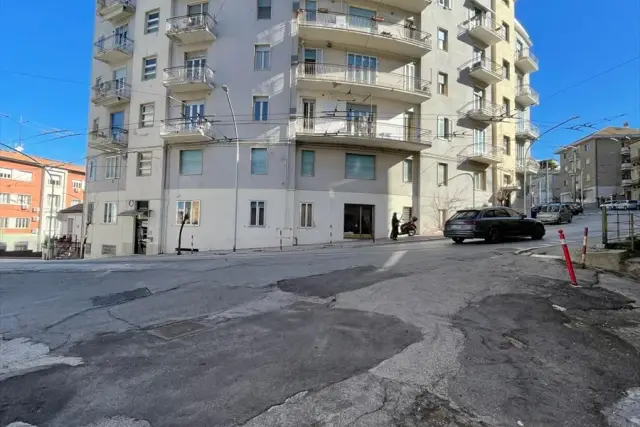 insertion image