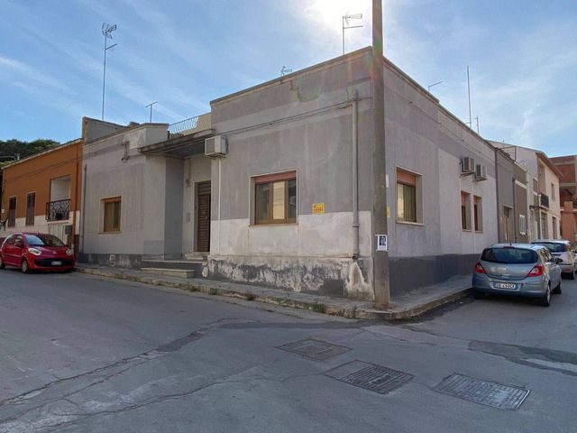 Detached house in {3}, Via Romagna - Photo 1