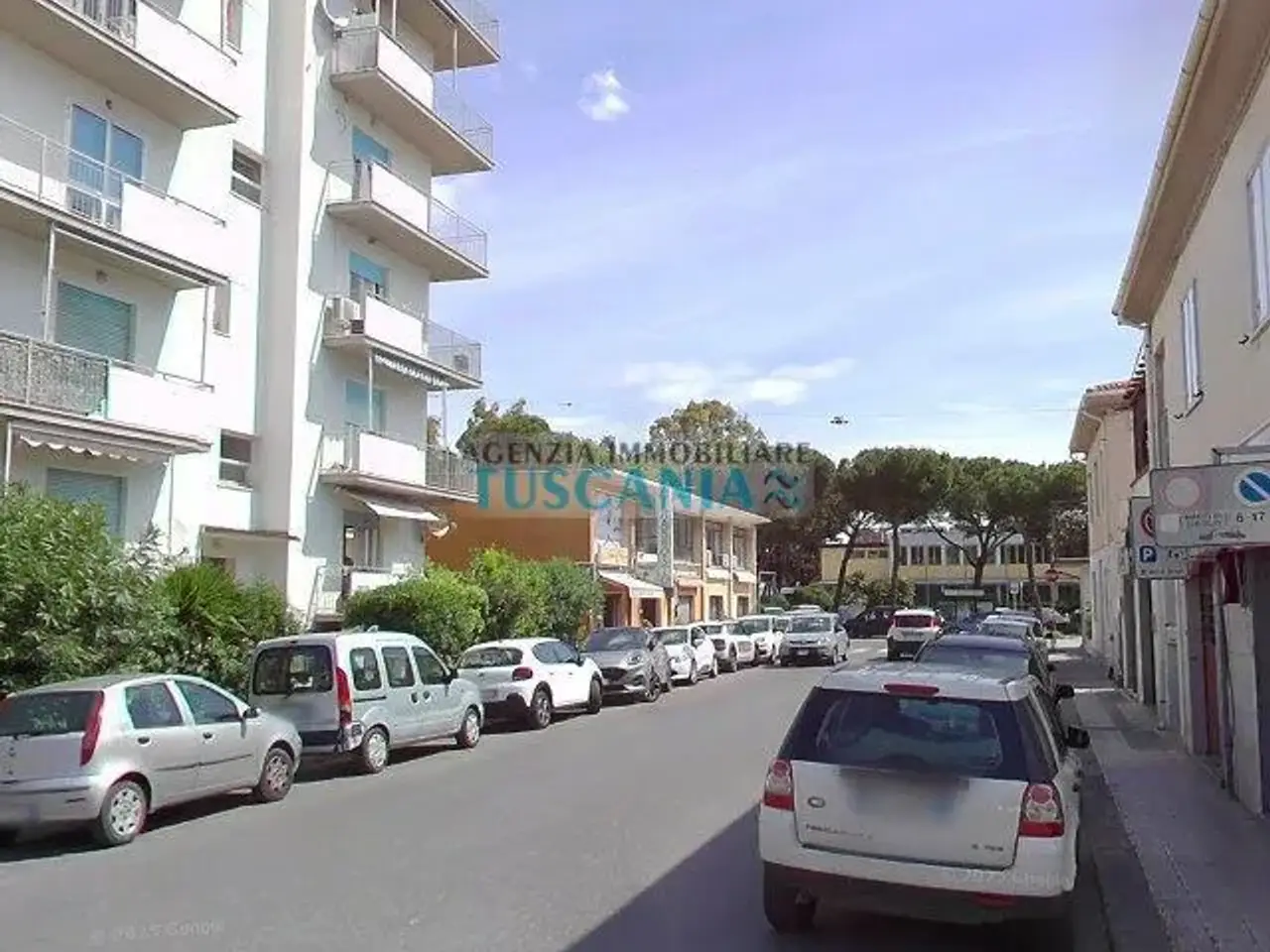 Locale commerciale in , Cecina, {3} - Foto 1