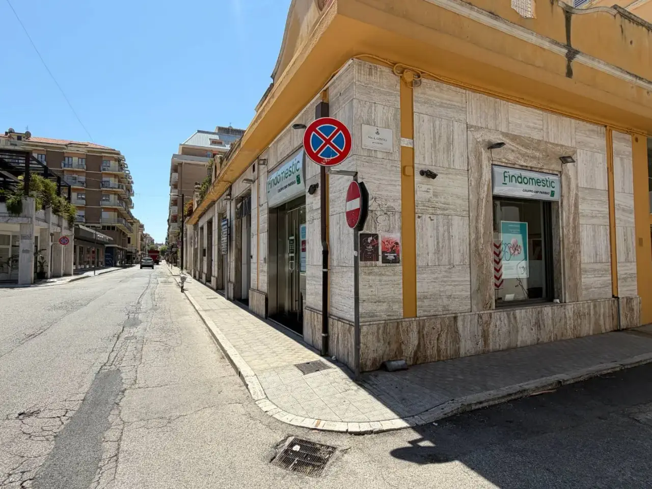 Negozio in Viale Antonio Gramsci 23, San Benedetto Del Tronto, {3} - Foto 2