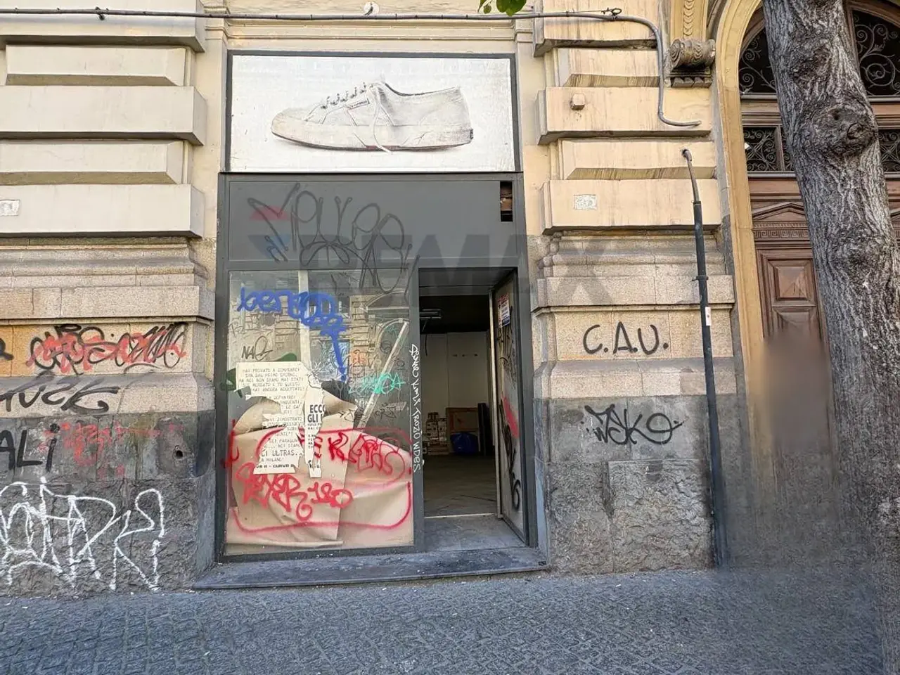 Negozio in Corso Umberto 181, Napoli, {3} - Foto 1