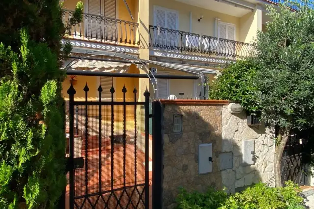 Reihenhaus in Via Enrico Coleman, Terracina - Foto 1